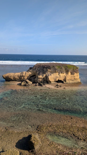 Playas de Lombok, Kura-kura Beach