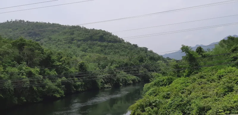 visitar erawan, kanchanaburi, viaje a Tailandia, cascadas erawan, parque nacional de erawan