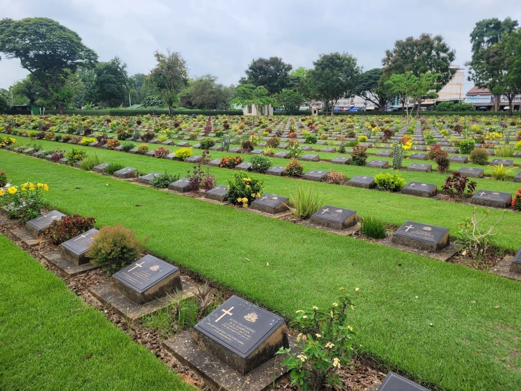 Cementerio Don-Rak