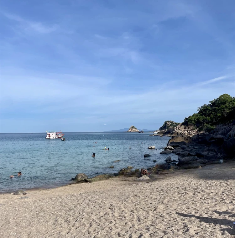 Aow Lek Beach