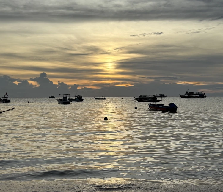 Mae Haad Beach