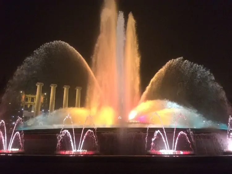 qué hacer en Barcelona, guía de Barcelona, Fuente Mágica de Montjuïc