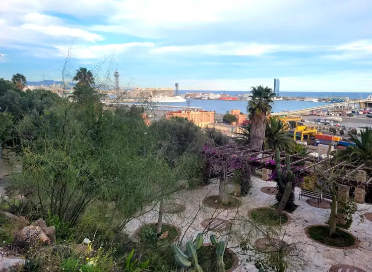 qué ver en Montjuïc, qué hacer en Barcelona, Jardines Mossèn Costa i Llobera