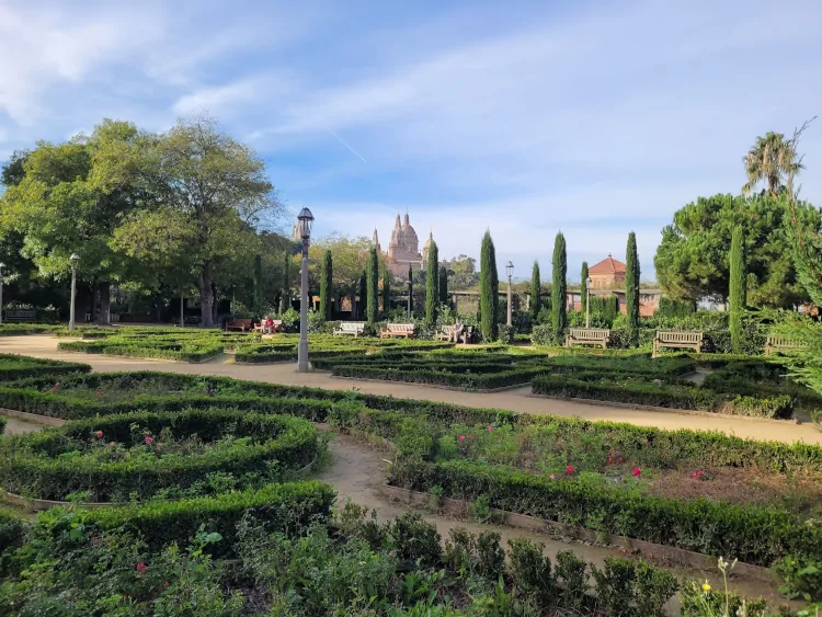 qué ver en Montjuïc, qué hacer en Barcelona, Jardines del Teatre Grec