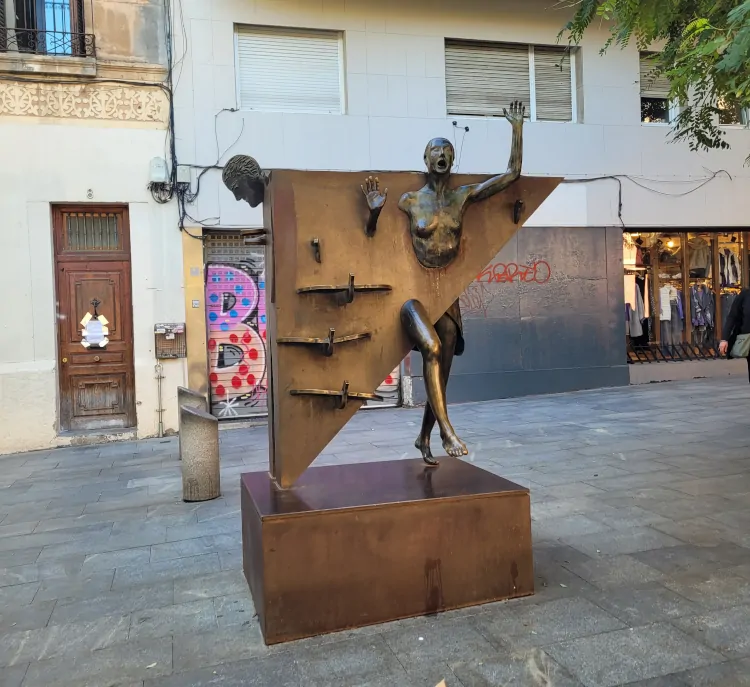Qué ver en Gracia, qué hacer en Barcelona, Plaça del Diamant