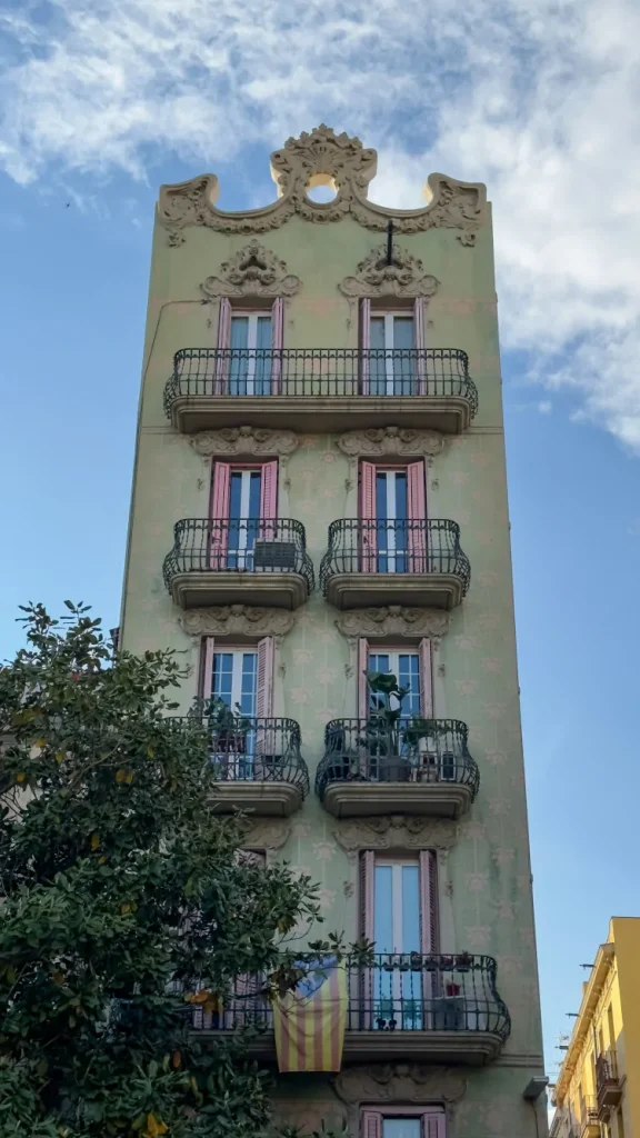 Qué ver en Gracia, qué hacer en Barcelona, Casa Ricard Mestres