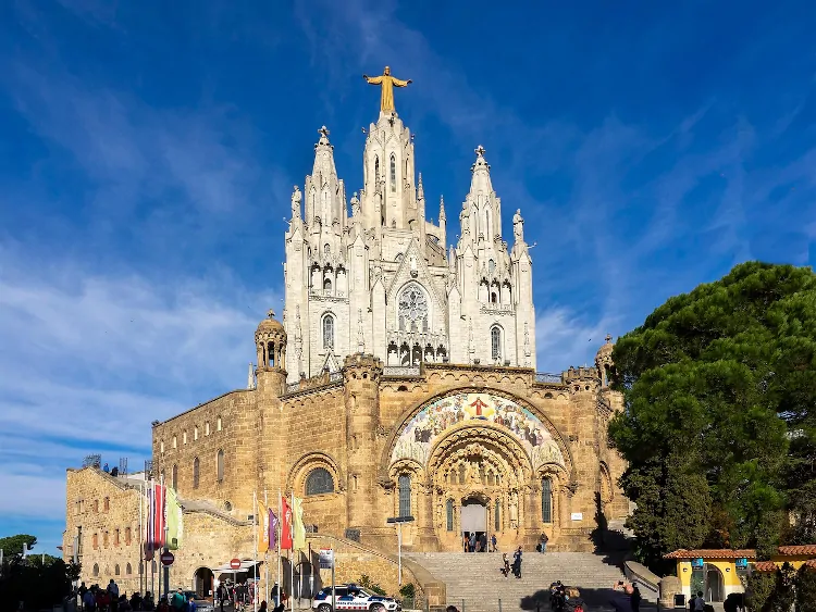 Qué ver en Barcelona, Templo Expiatorio del Sagrado Corazón
