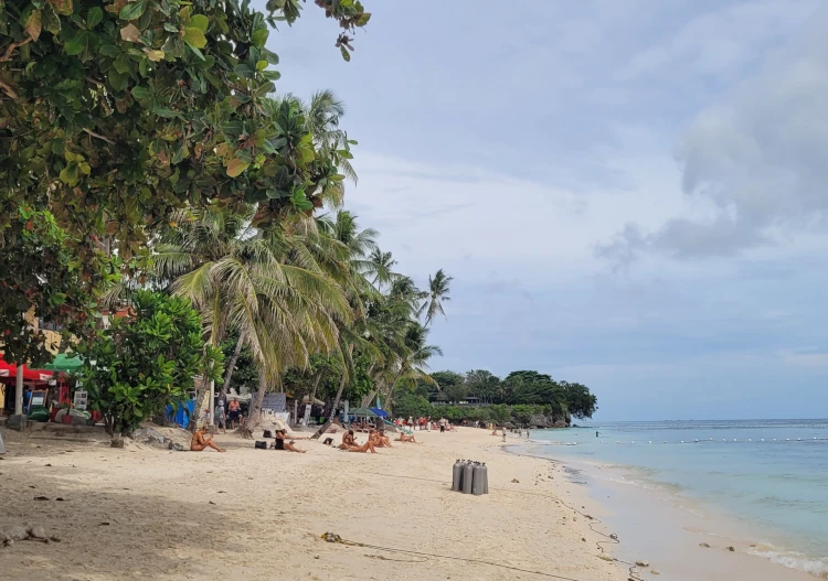 que hacer en Bohol, qué ver en Panglao, viajar a Filipinas, Alona Beach