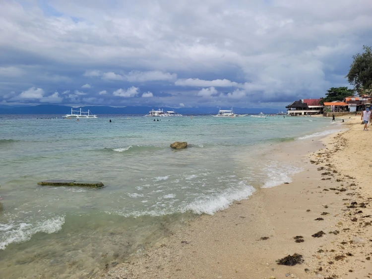 qué hacer en Moalboal, viajar a Filipinas, vacaciones en Filipinas, qué ver en Cebú, Panagsama Beach
